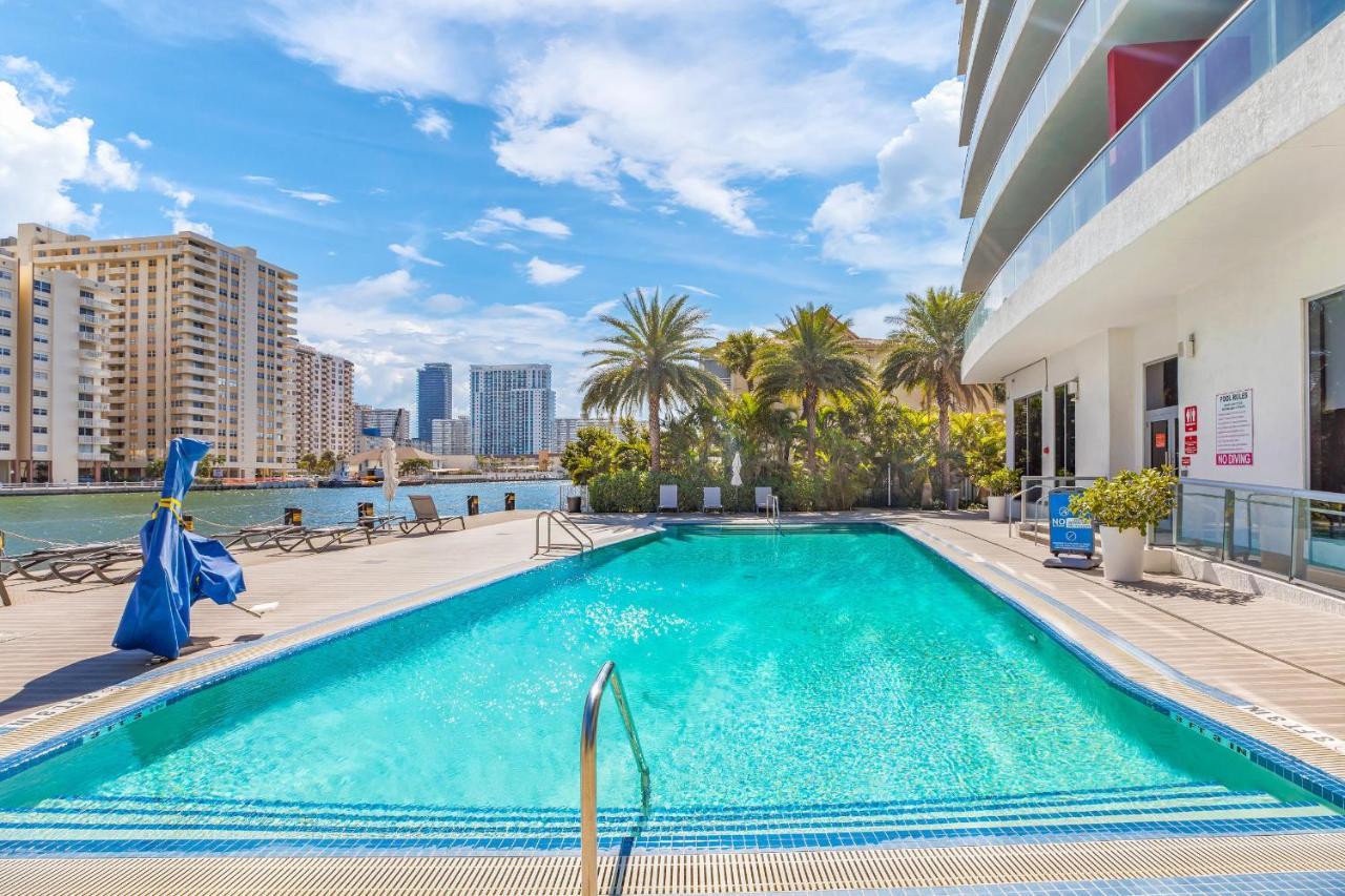 Beachwalk Resort - Vip Tower - Oceanview Unit 3 Bedroom & 3 Bathroom ハランデール・ビーチ エクステリア 写真