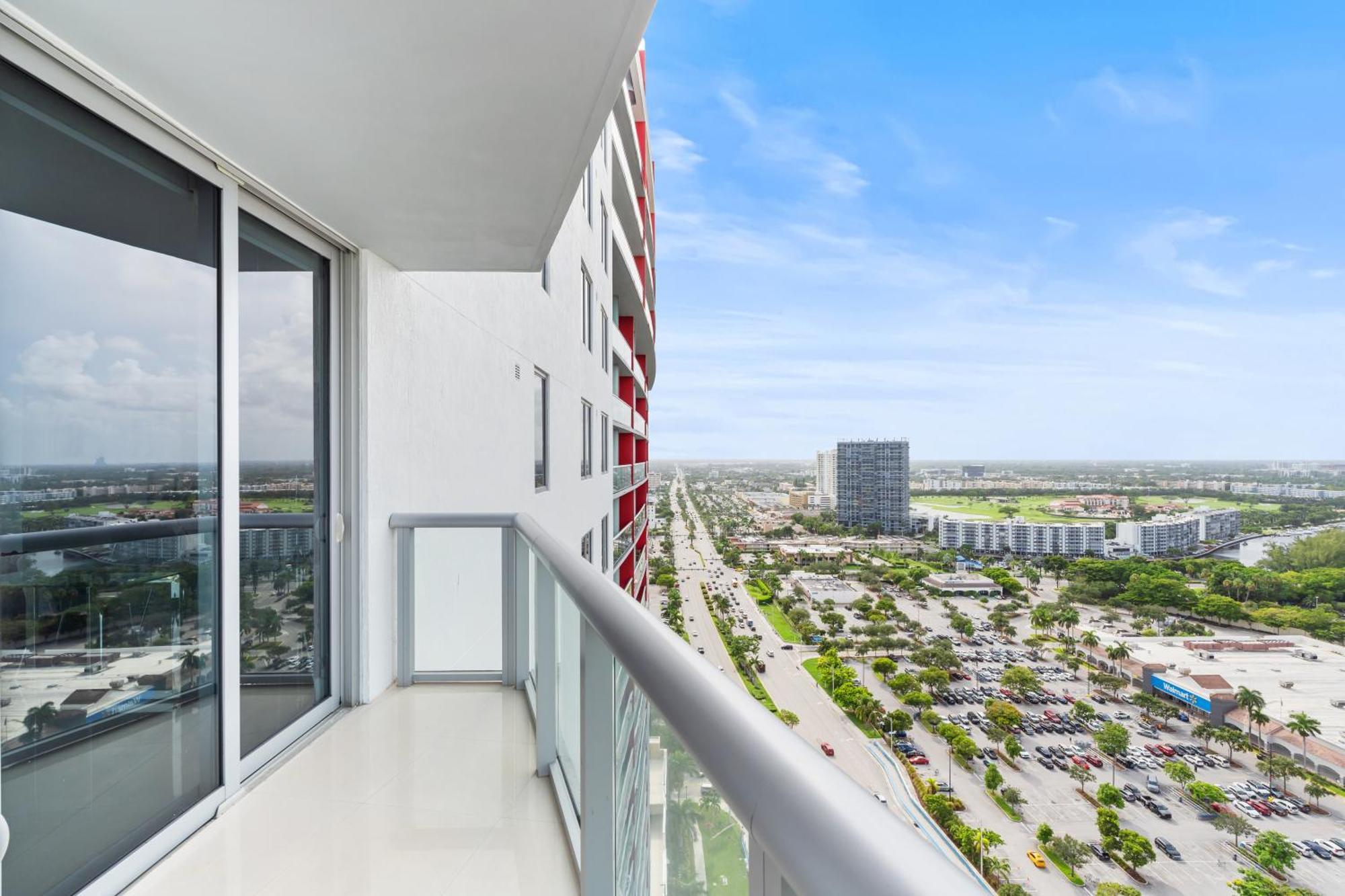 Beachwalk Resort - Vip Tower - Oceanview Unit 3 Bedroom & 3 Bathroom ハランデール・ビーチ エクステリア 写真