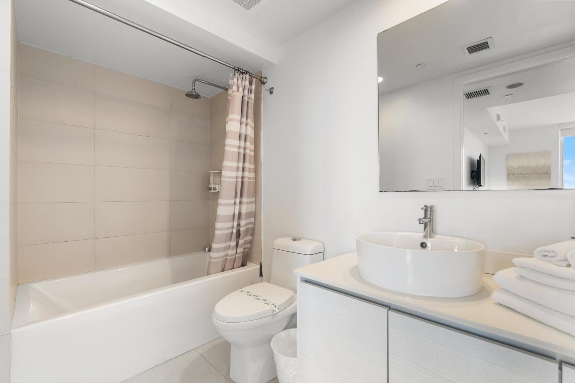 Beachwalk Resort - Vip Tower - Oceanview Unit 3 Bedroom & 3 Bathroom ハランデール・ビーチ エクステリア 写真