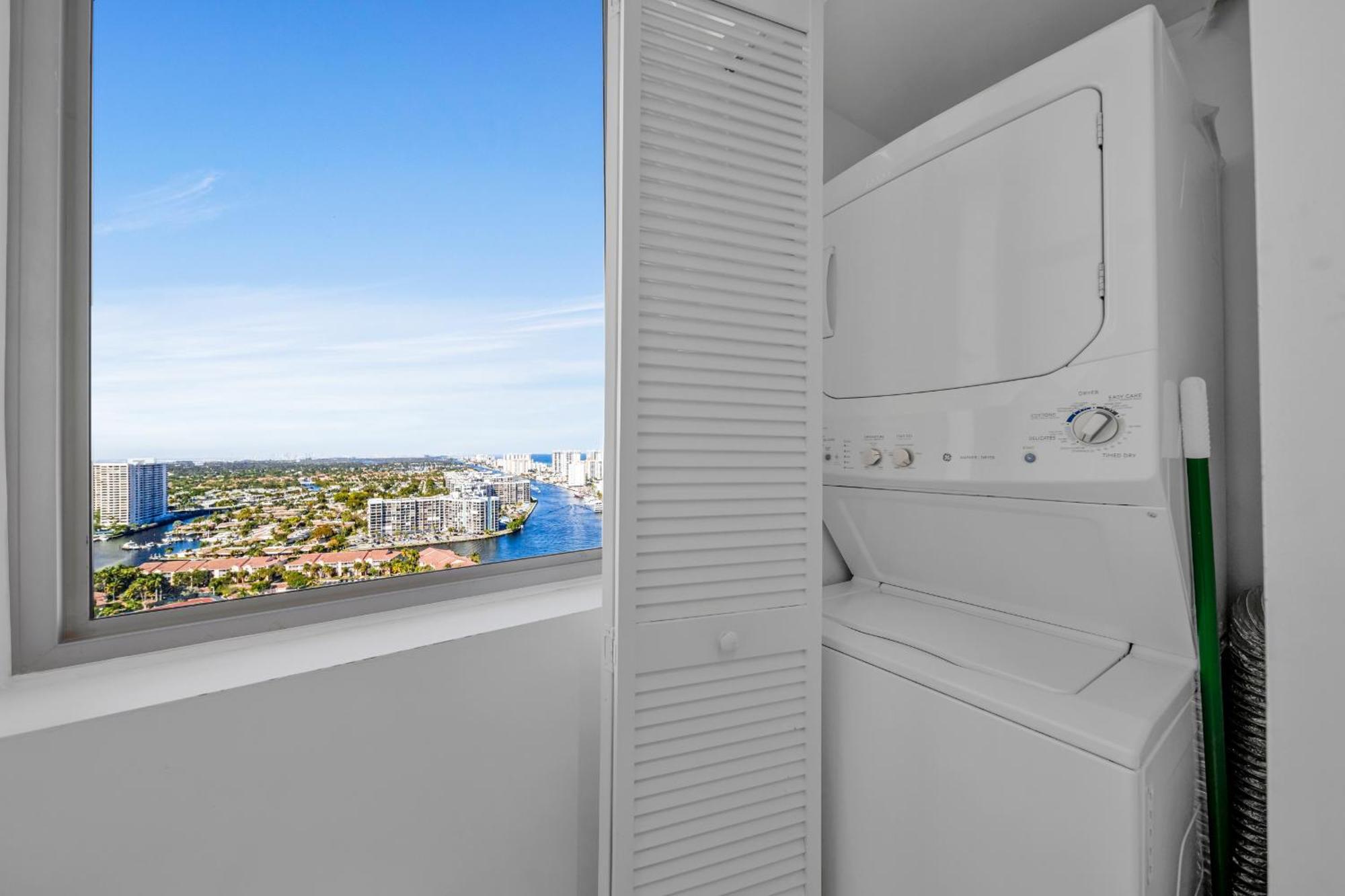 Beachwalk Resort - Vip Tower - Oceanview Unit 3 Bedroom & 3 Bathroom ハランデール・ビーチ エクステリア 写真